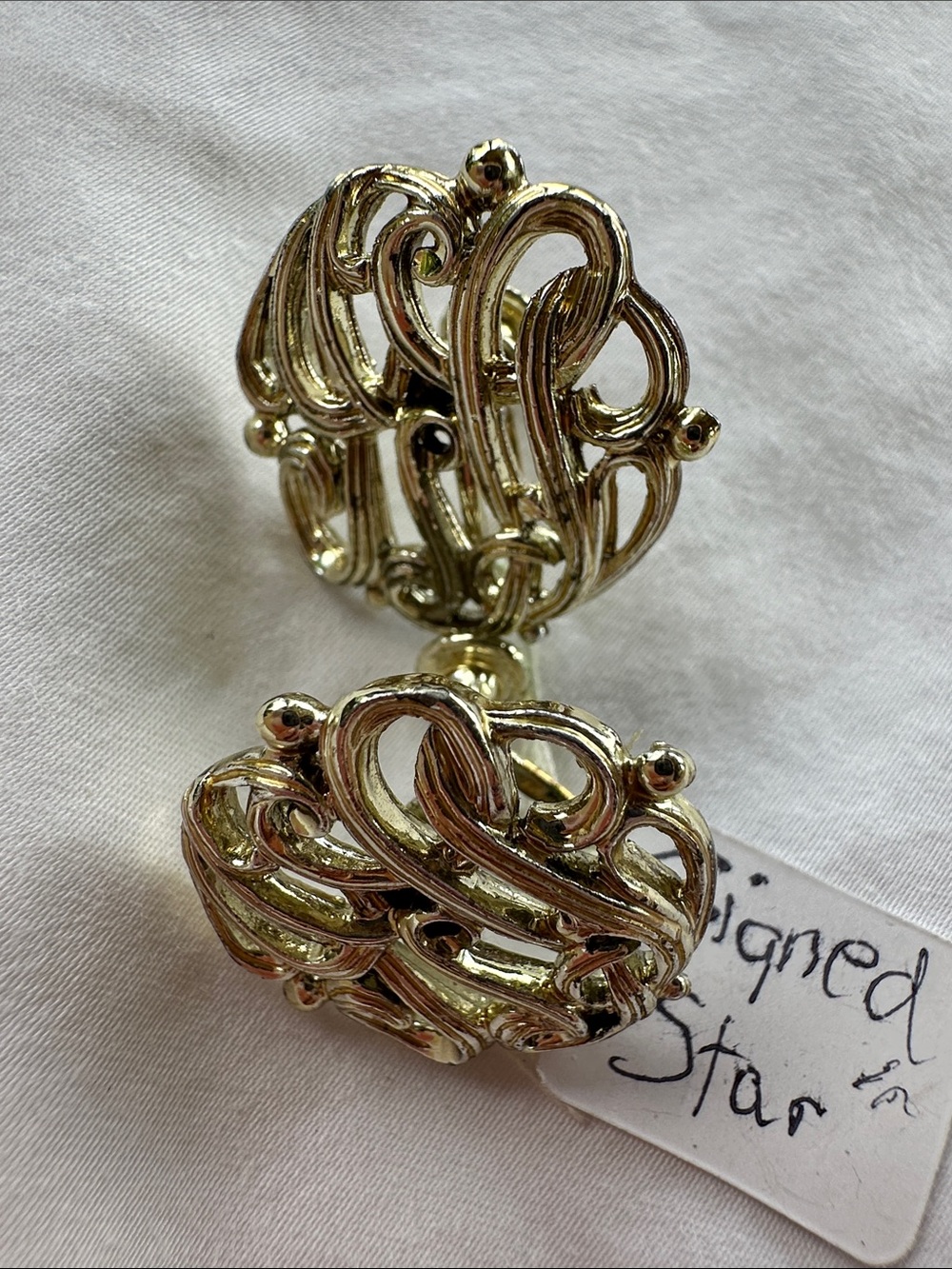 Signed Star Vintage Gold-Tone Sculpted Clip-On Earrings